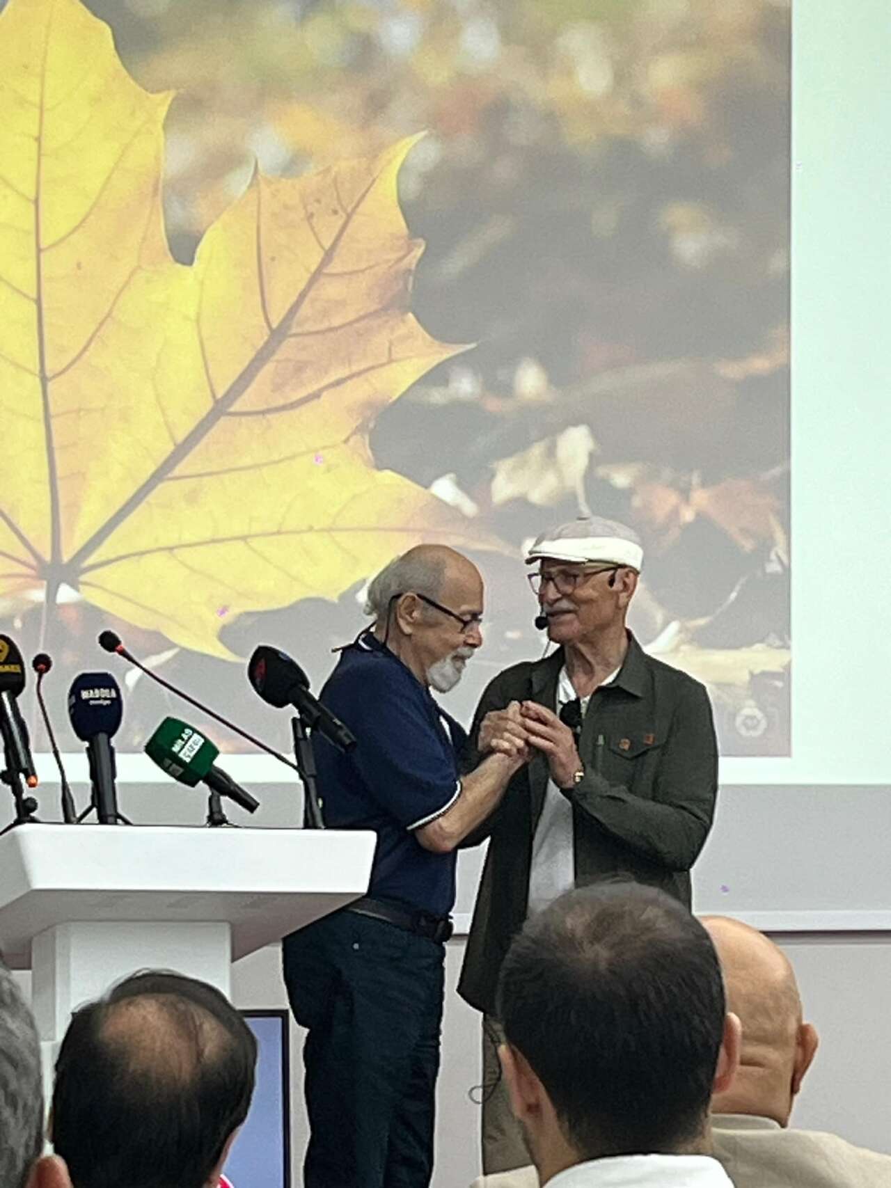 Hüseyin Anıl, Menteşe’de Şiir ve Söyleşi Programında Okurlarıyla Buluştu 2